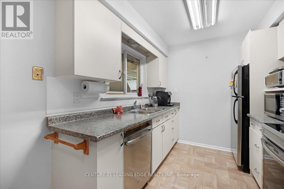 201 MCMURCHY AVENUE S - 9