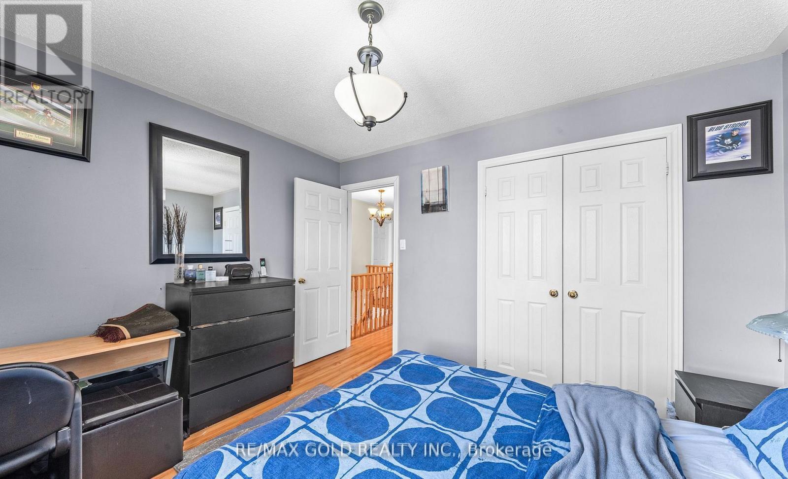 17 CALDERSTONE ROAD - 25