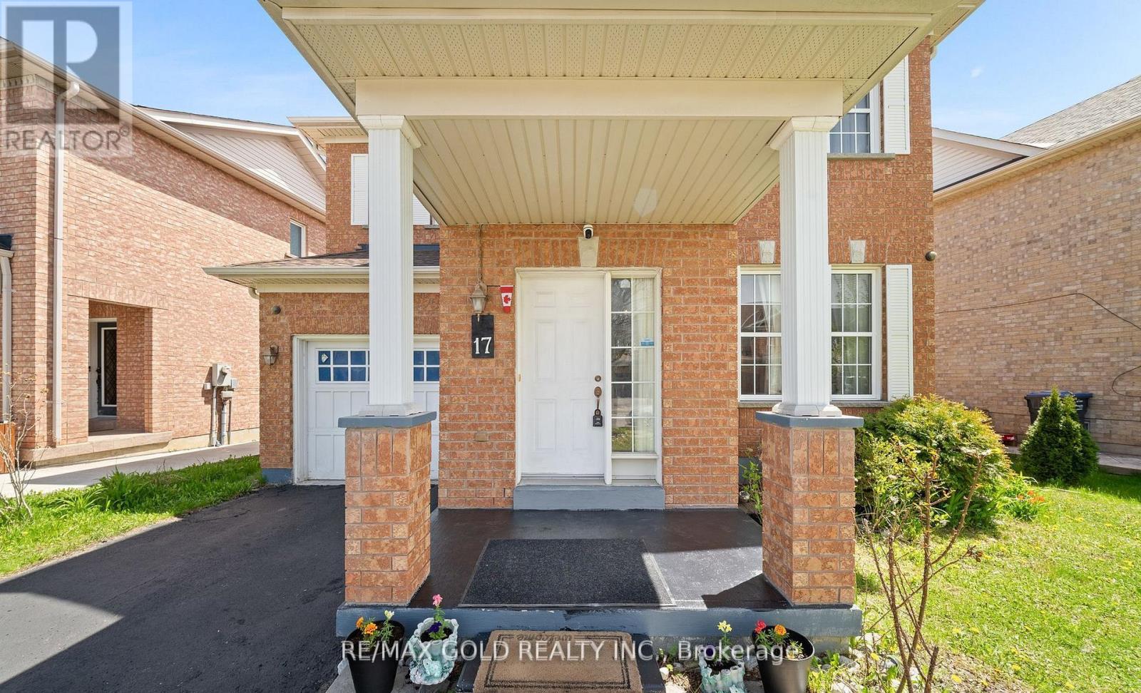 17 CALDERSTONE ROAD - 4