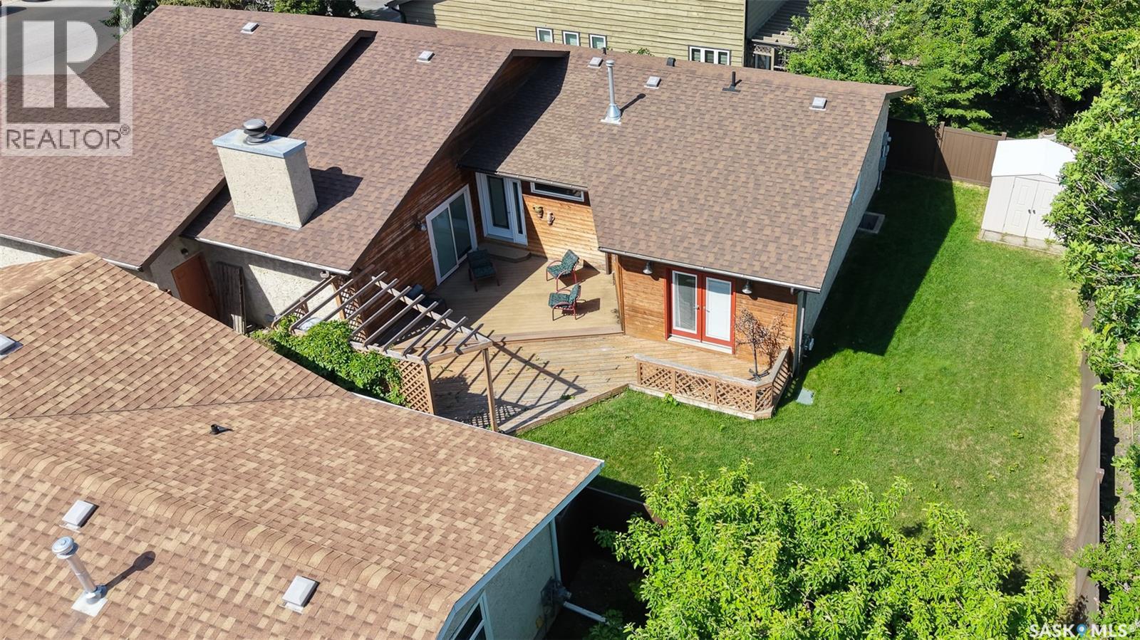 110 GROOME AVENUE — photo 60