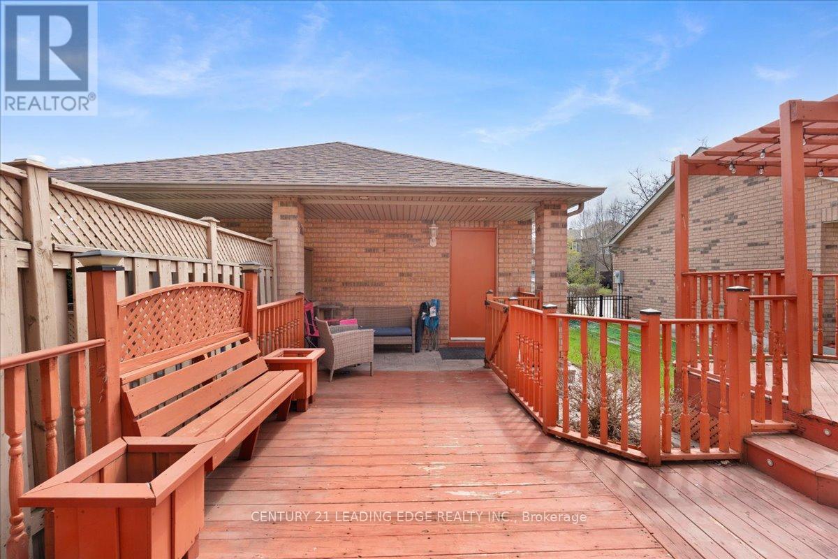 46 GEORGINA GATE - 30