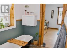 Mud room - 704 Lakeview Road, Bancroft, ON K0L1C0 Photo 10