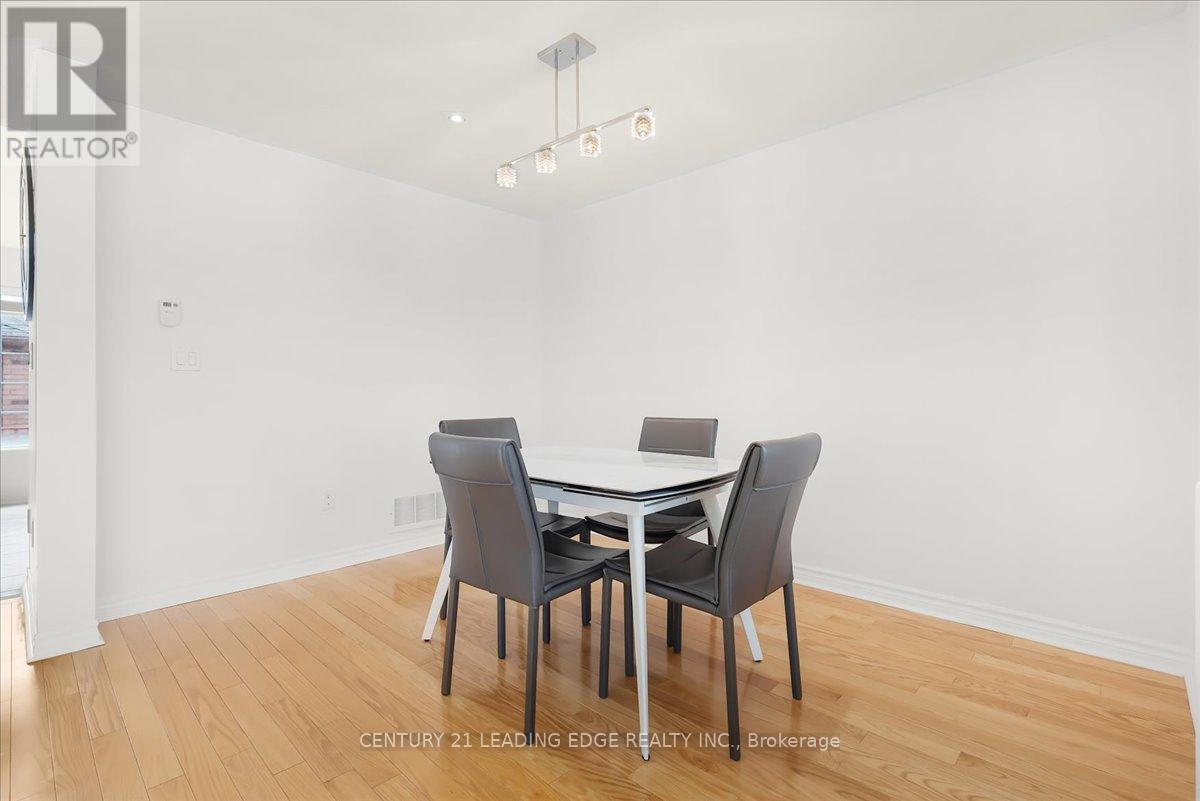 46 GEORGINA GATE - 5