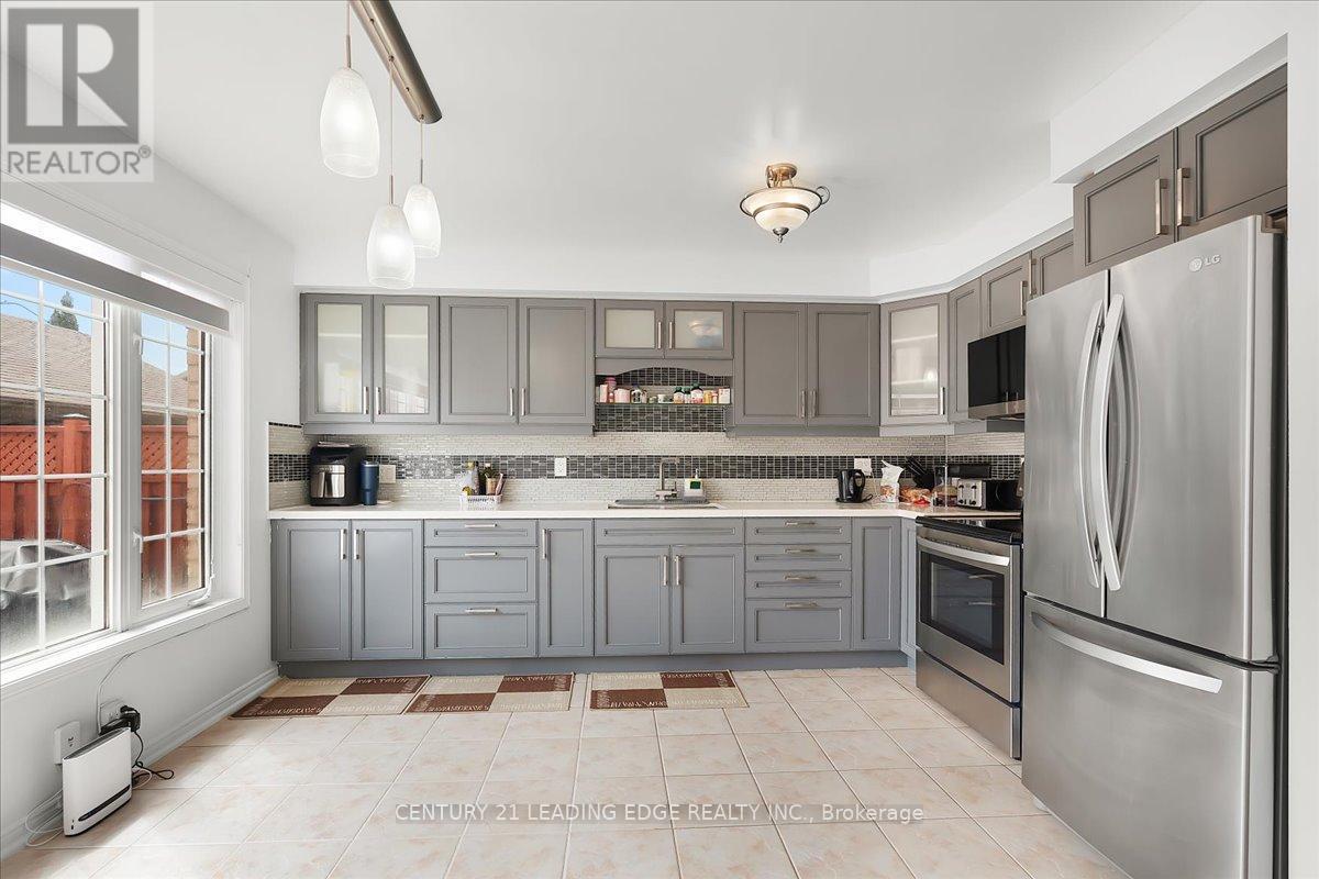 46 GEORGINA GATE - 6