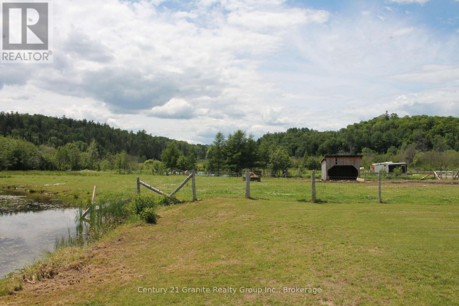 704 LAKEVIEW ROAD - 32