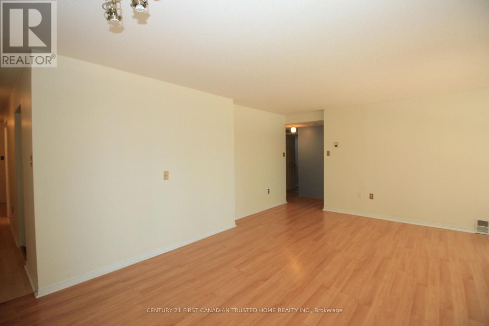 #305 155 KENT STREET - 16