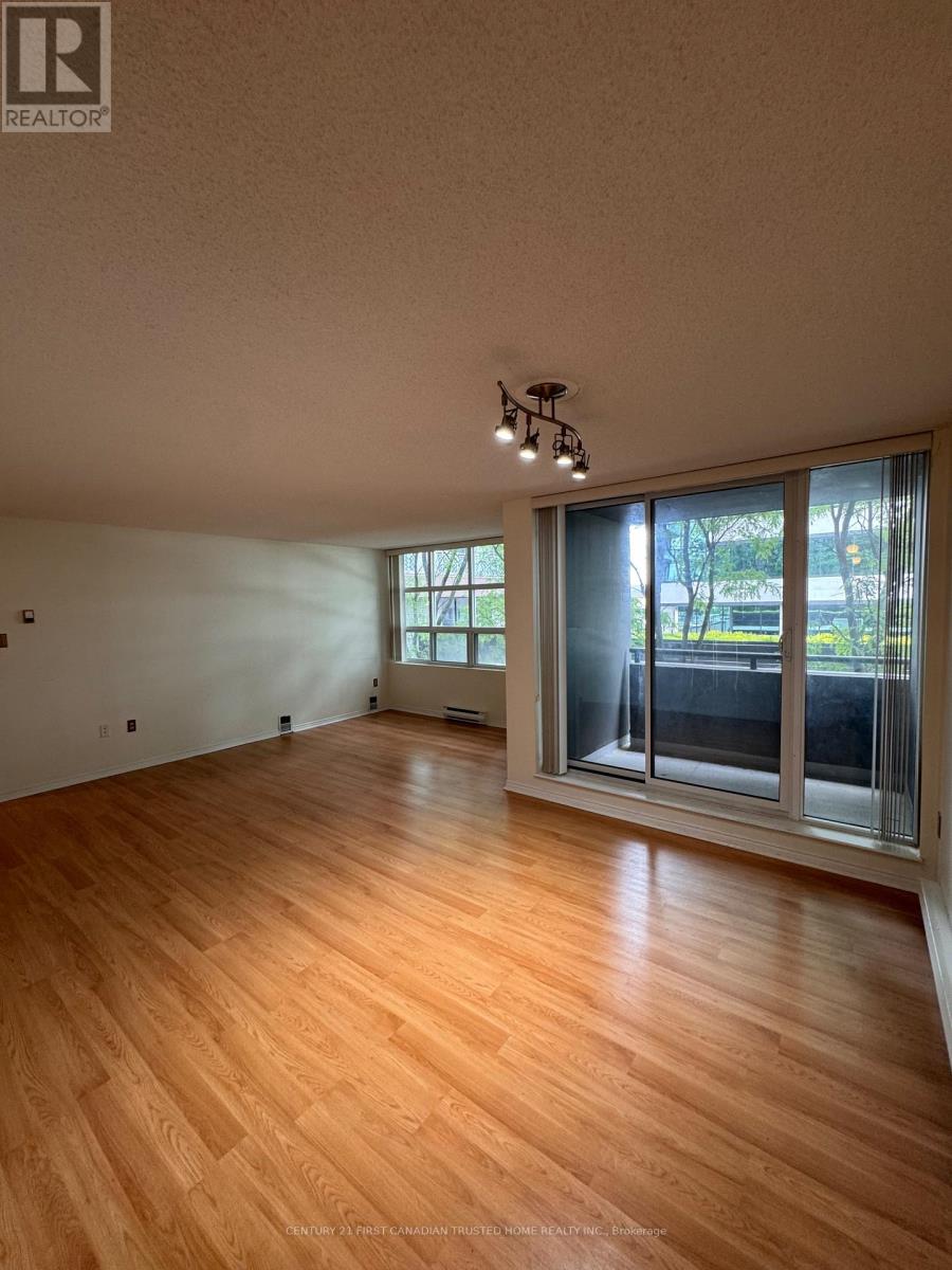 #305 155 KENT STREET - 15