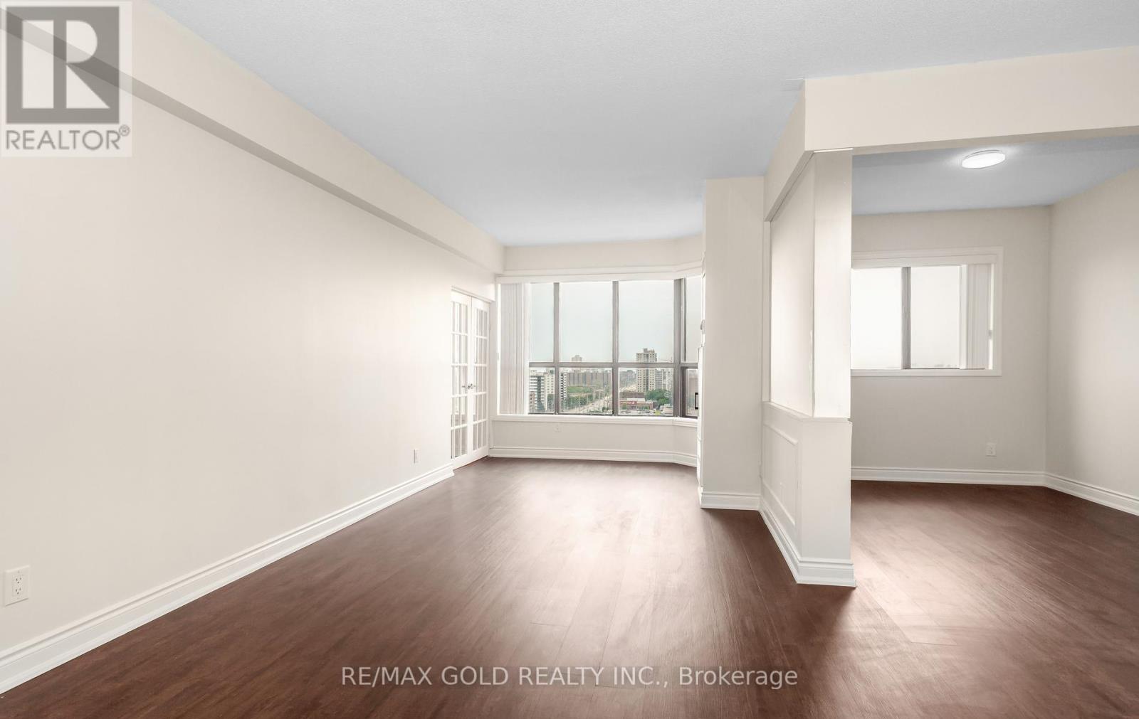 #CY-02 25 AGNES STREET - 14