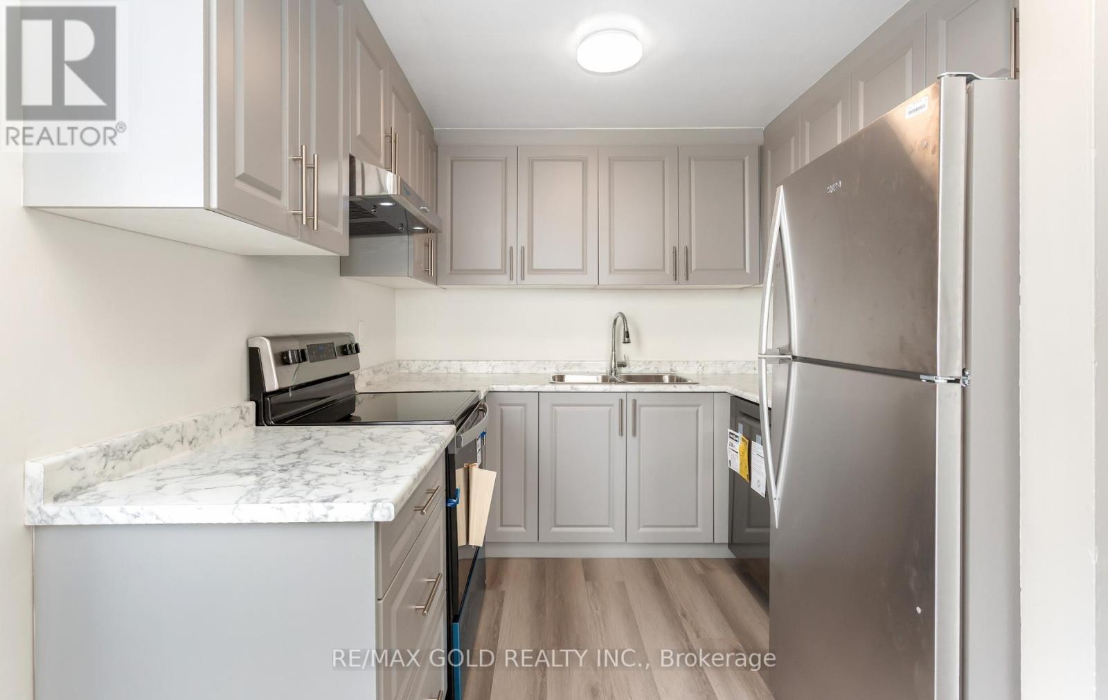 #CY-02 25 AGNES STREET - 22