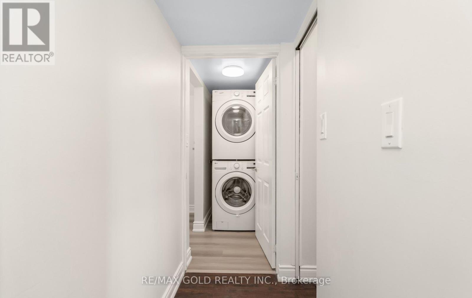 #CY-02 25 AGNES STREET - 35