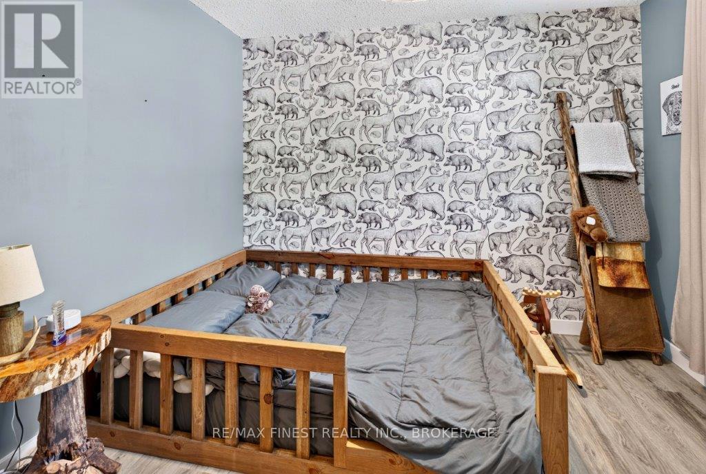 7055 BATTERSEA ROAD - 18