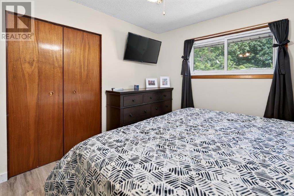 7055 BATTERSEA ROAD - 22