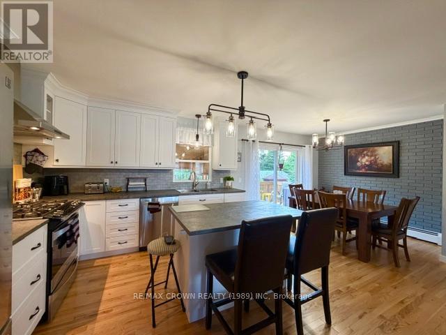 16 KIMBERLY DRIVE - 25