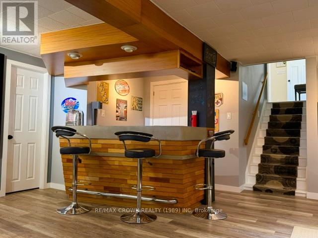 16 KIMBERLY DRIVE - 40