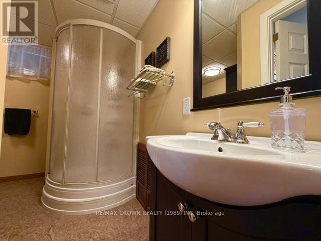16 KIMBERLY DRIVE - 43