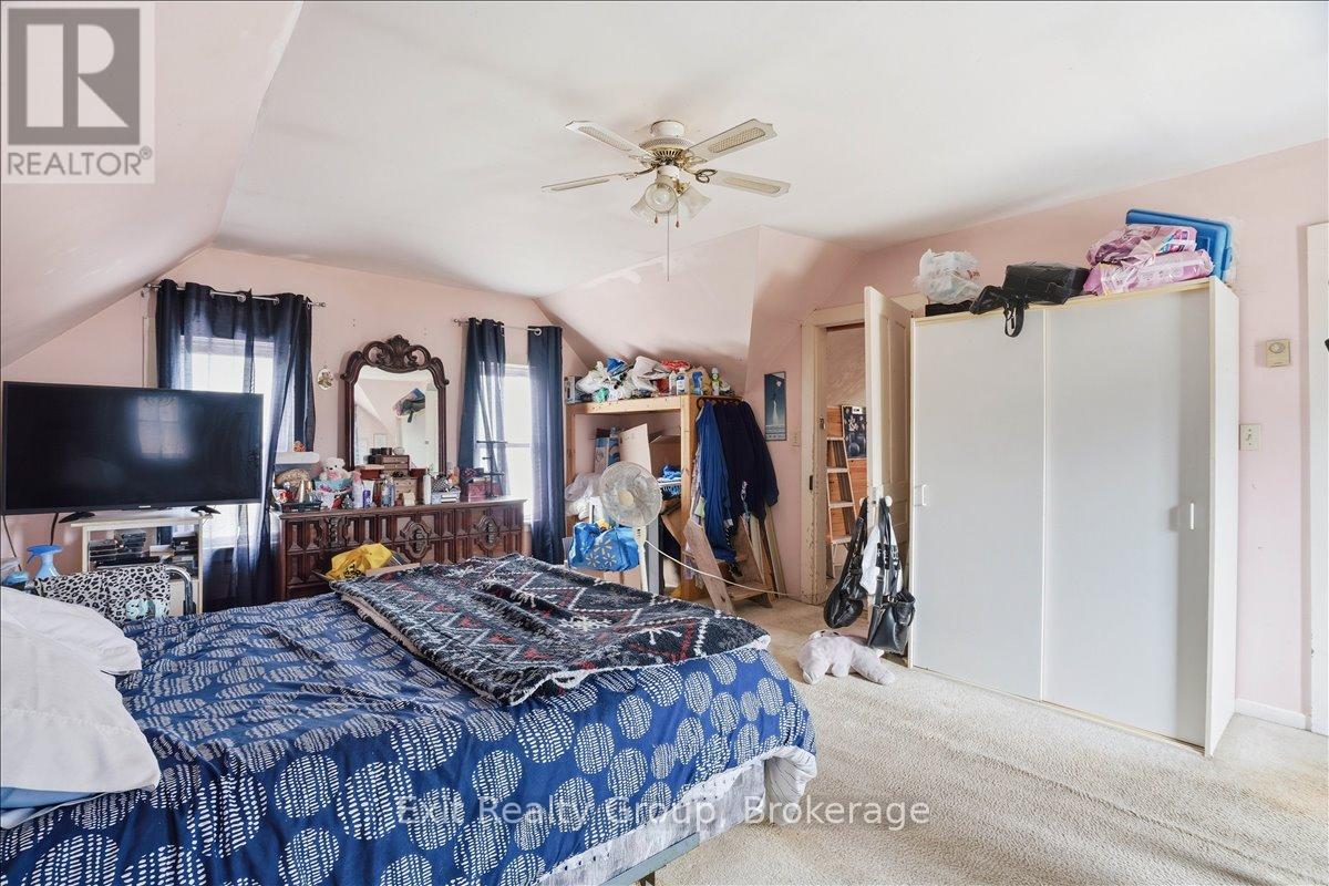 11 CONSECON MAIN STREET - 16