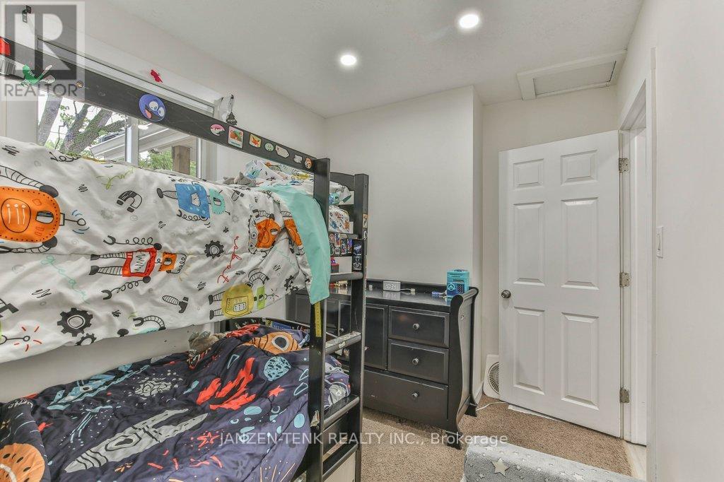 11793 SPRINGFIELD ROAD - 22