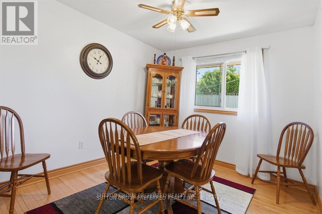 27 STORMONT DRIVE - 13