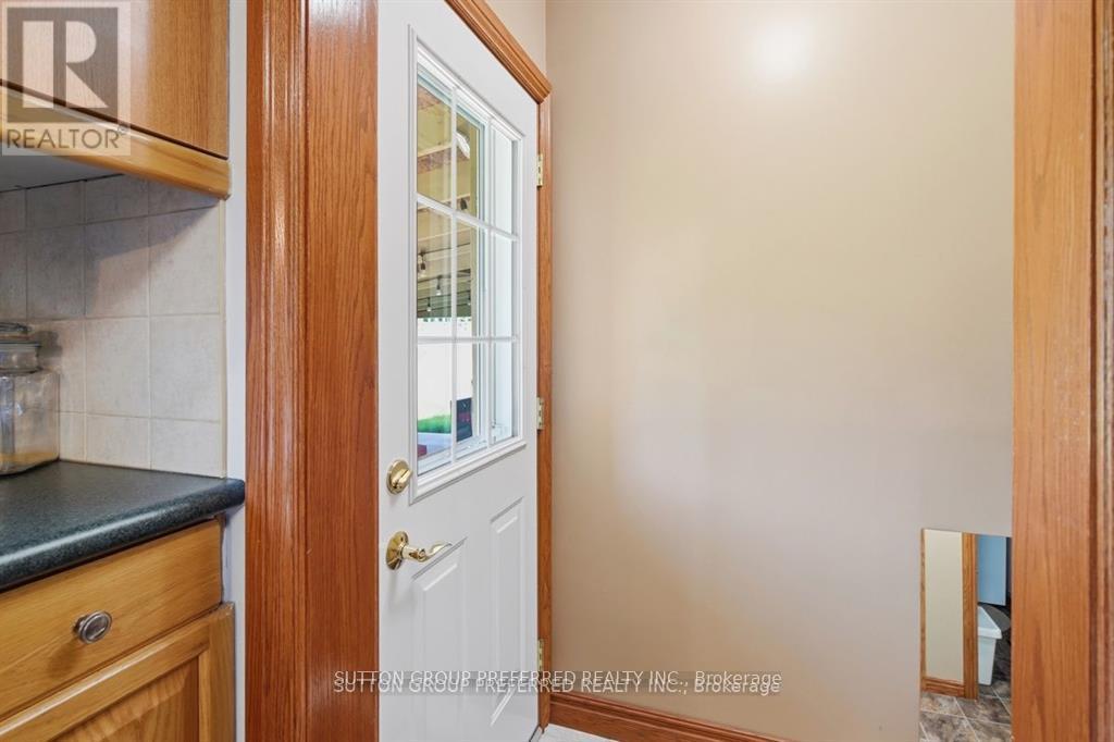 27 STORMONT DRIVE - 20
