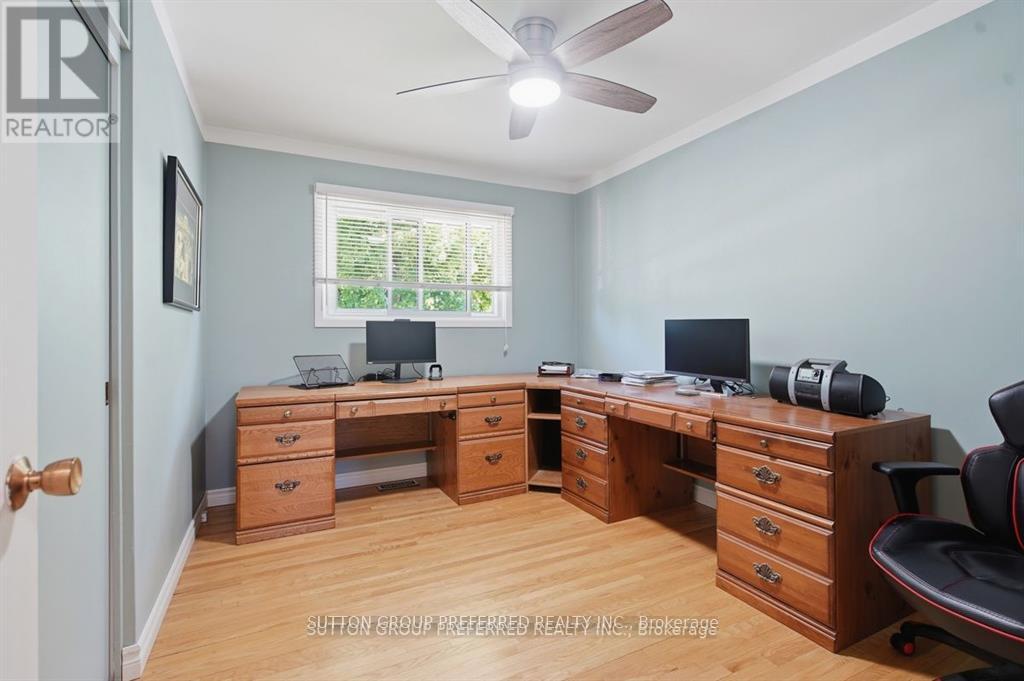 27 STORMONT DRIVE - 25