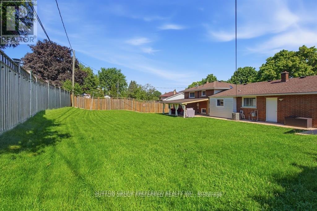 27 STORMONT DRIVE - 39