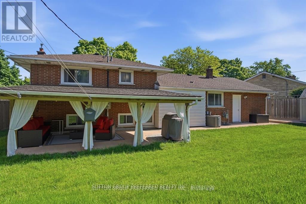 27 STORMONT DRIVE - 42