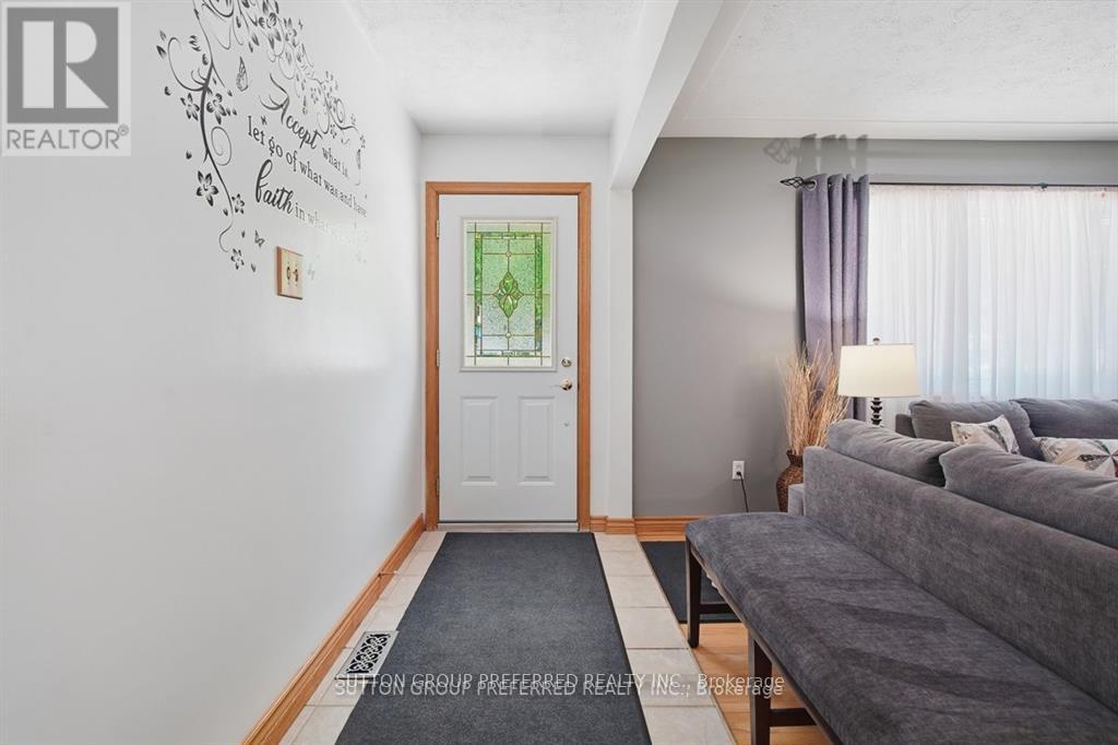 27 STORMONT DRIVE - 7