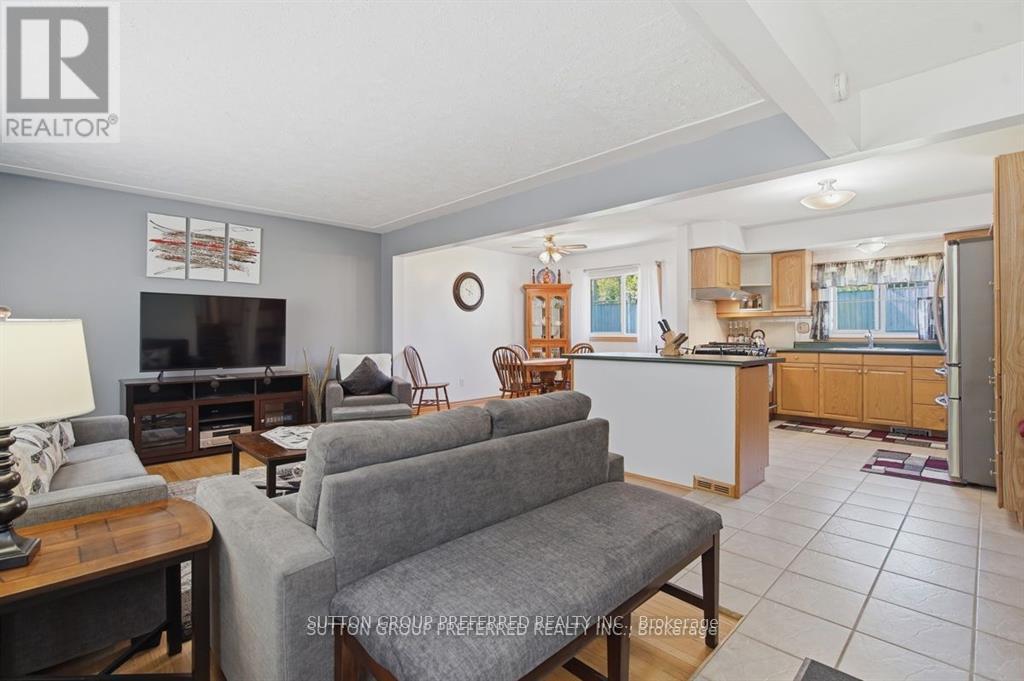 27 STORMONT DRIVE - 8