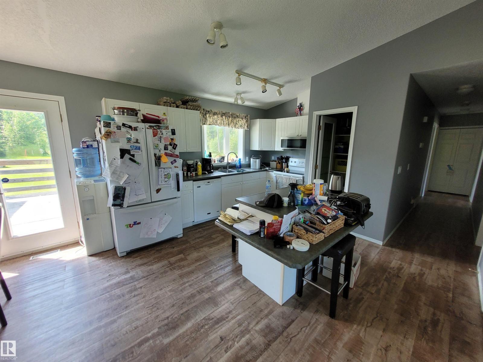 674036 RGE ROAD 193 - 13