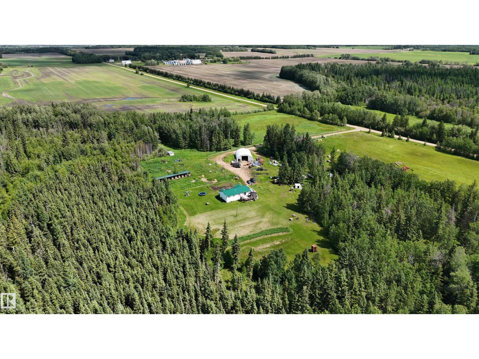 674036 RGE ROAD 193 - 9