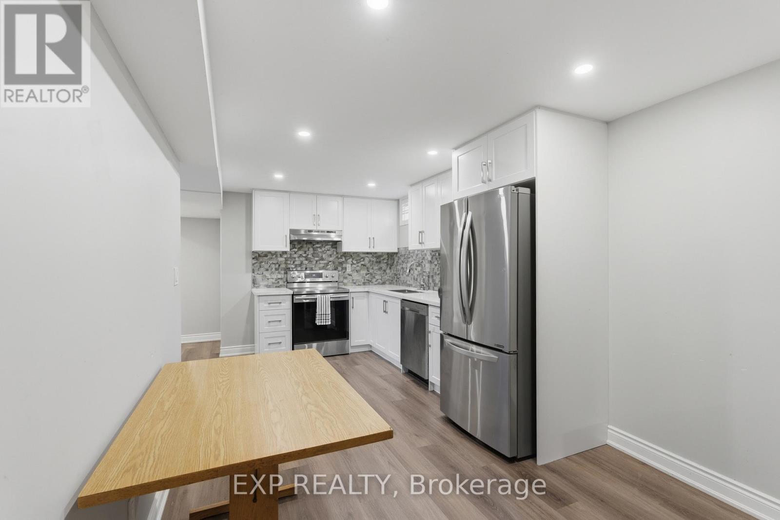 25 EDMUND STREET - 27
