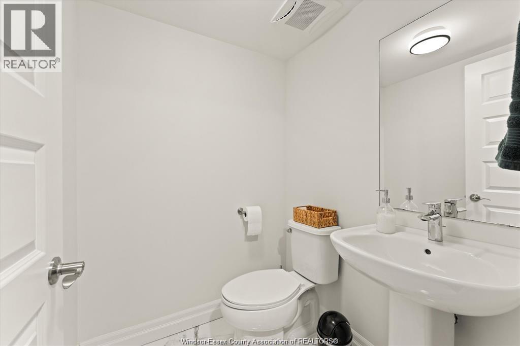 735 BROWNSTONE ROAD - 27