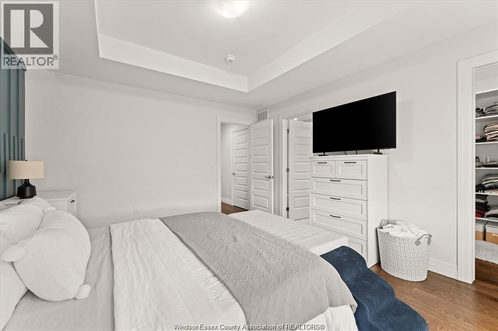 735 BROWNSTONE ROAD - 35
