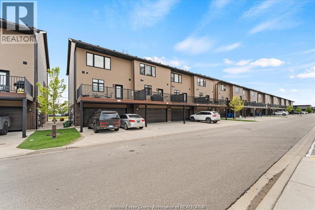 735 BROWNSTONE ROAD - 42