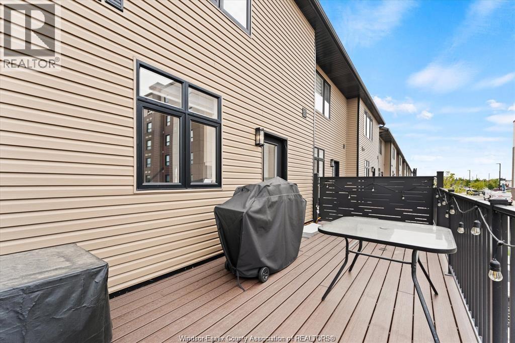 735 BROWNSTONE ROAD - 44