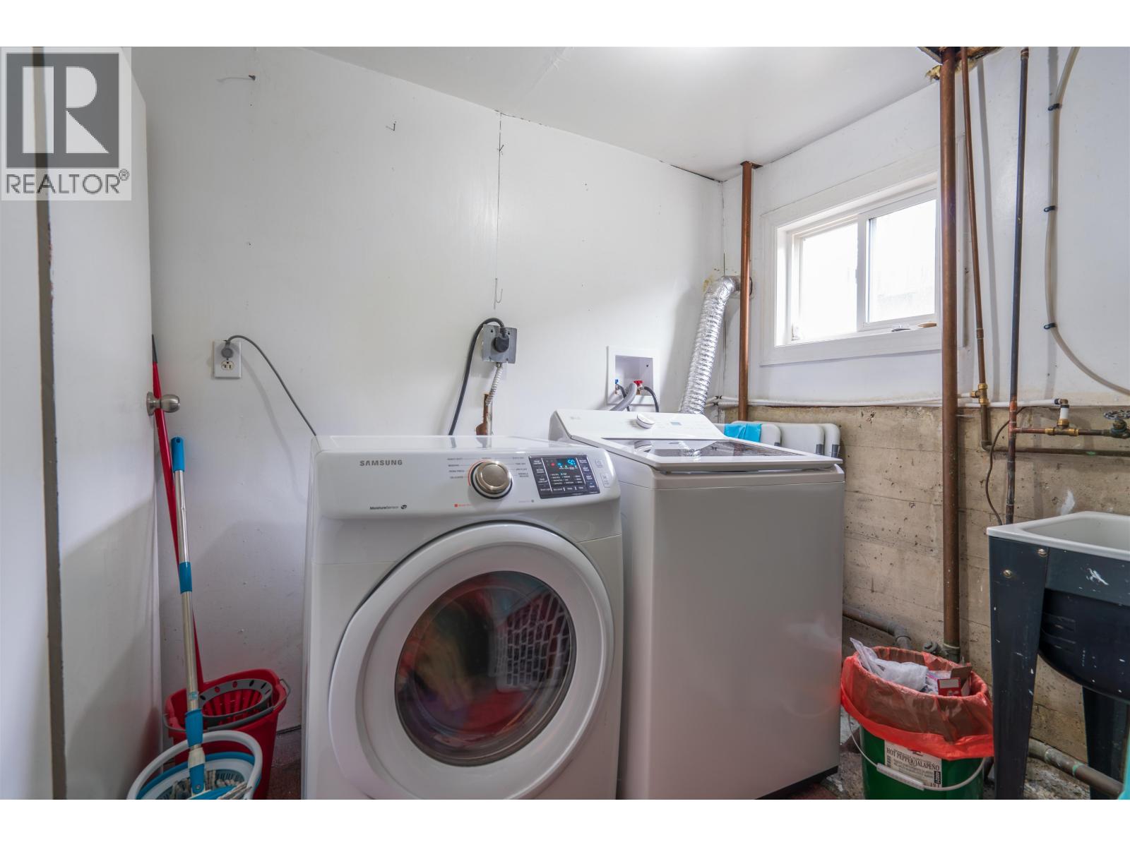 990 GILLETT STREET - 25