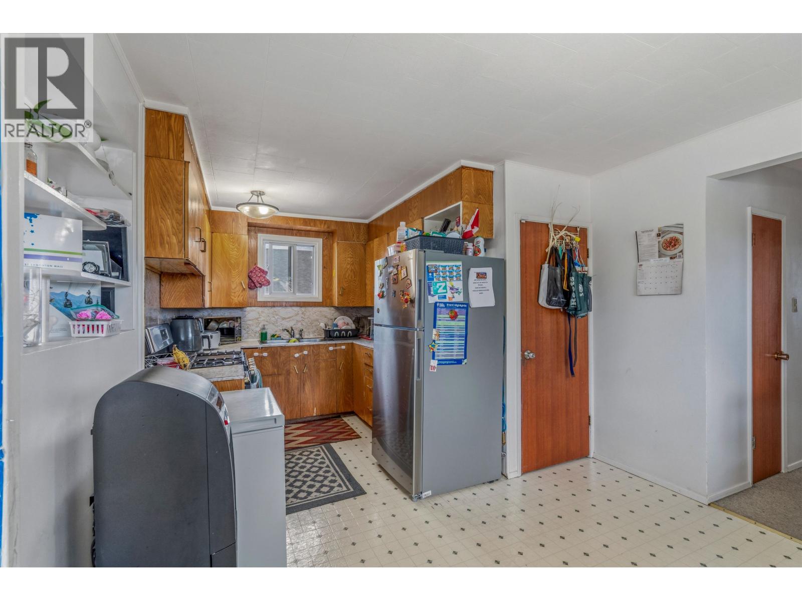 990 GILLETT STREET - 14