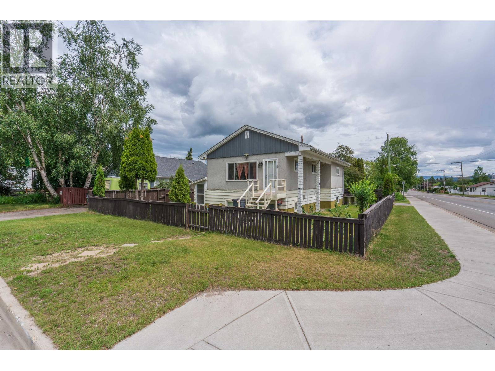 990 GILLETT STREET - 1