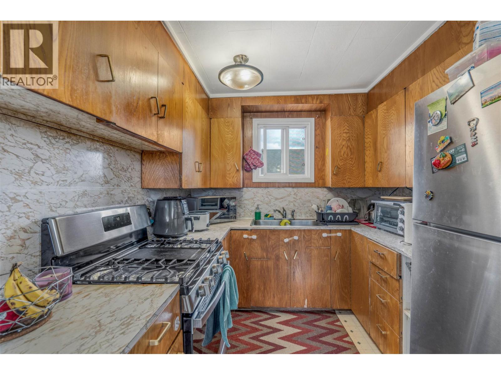 990 GILLETT STREET - 15