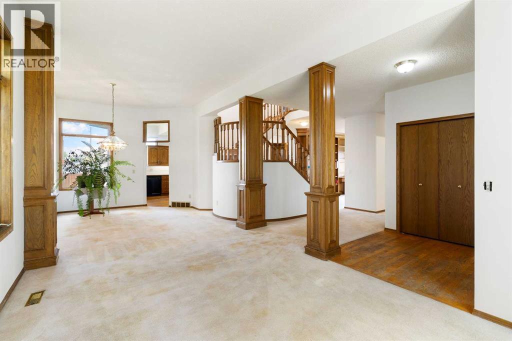 210 McKinnon Drive — photo 10