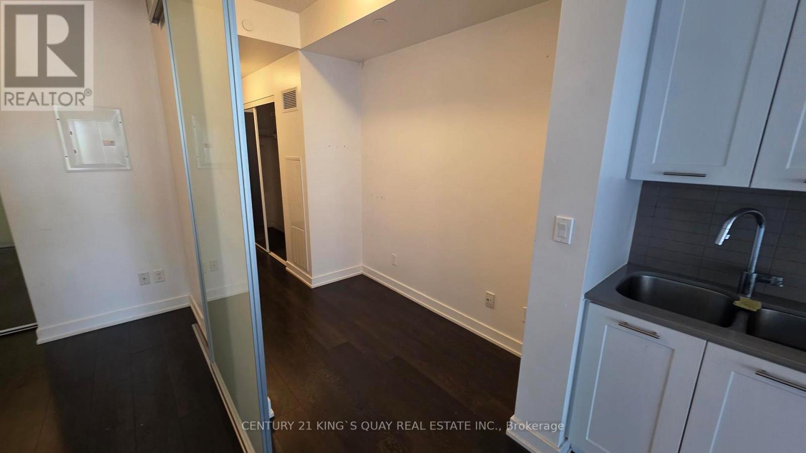 #310 50 BRUYERES MEWS - 9