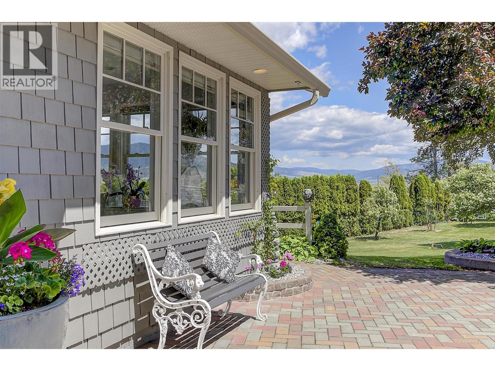 895 Coldwater Road - 12