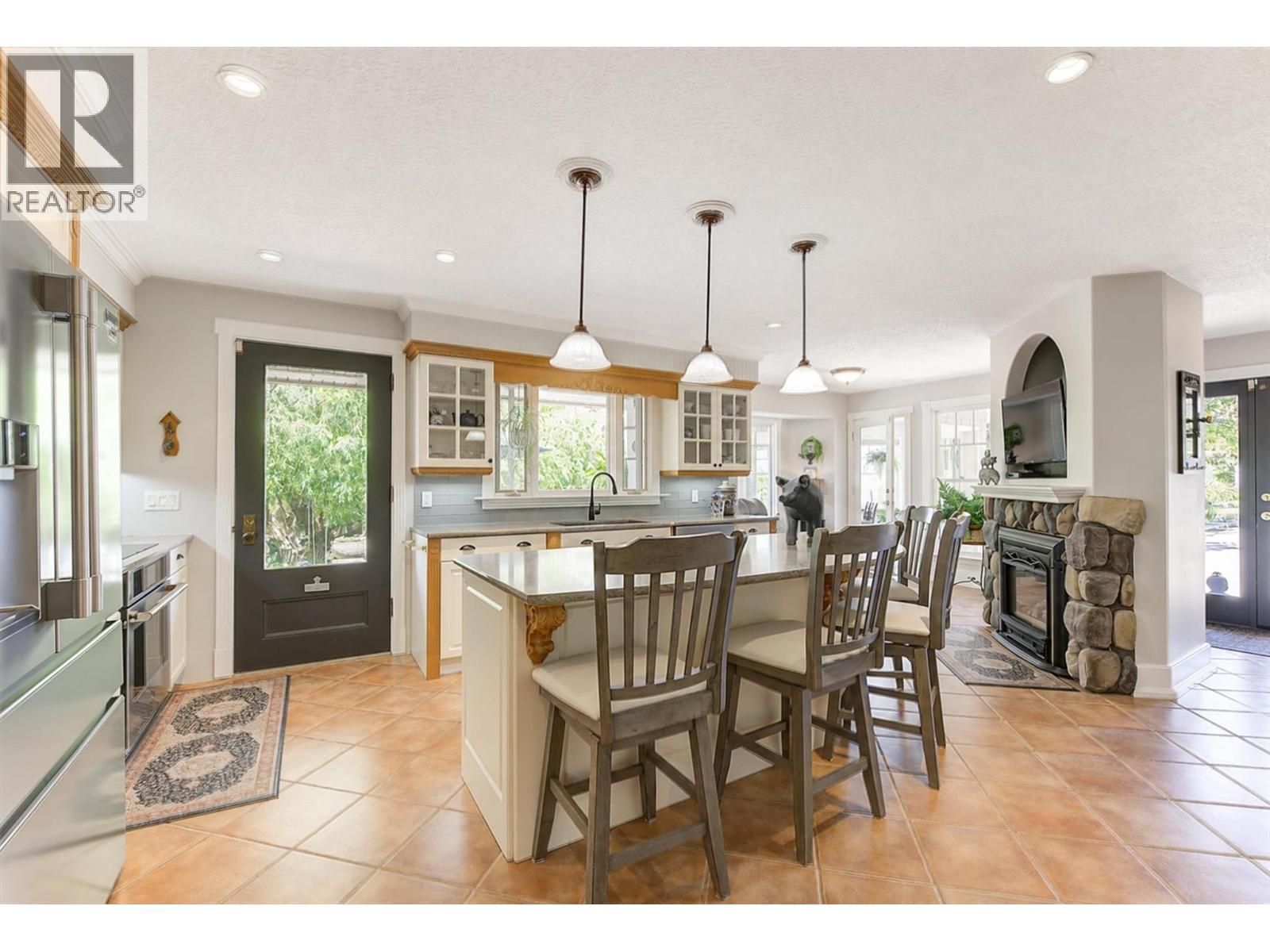 895 Coldwater Road - 19