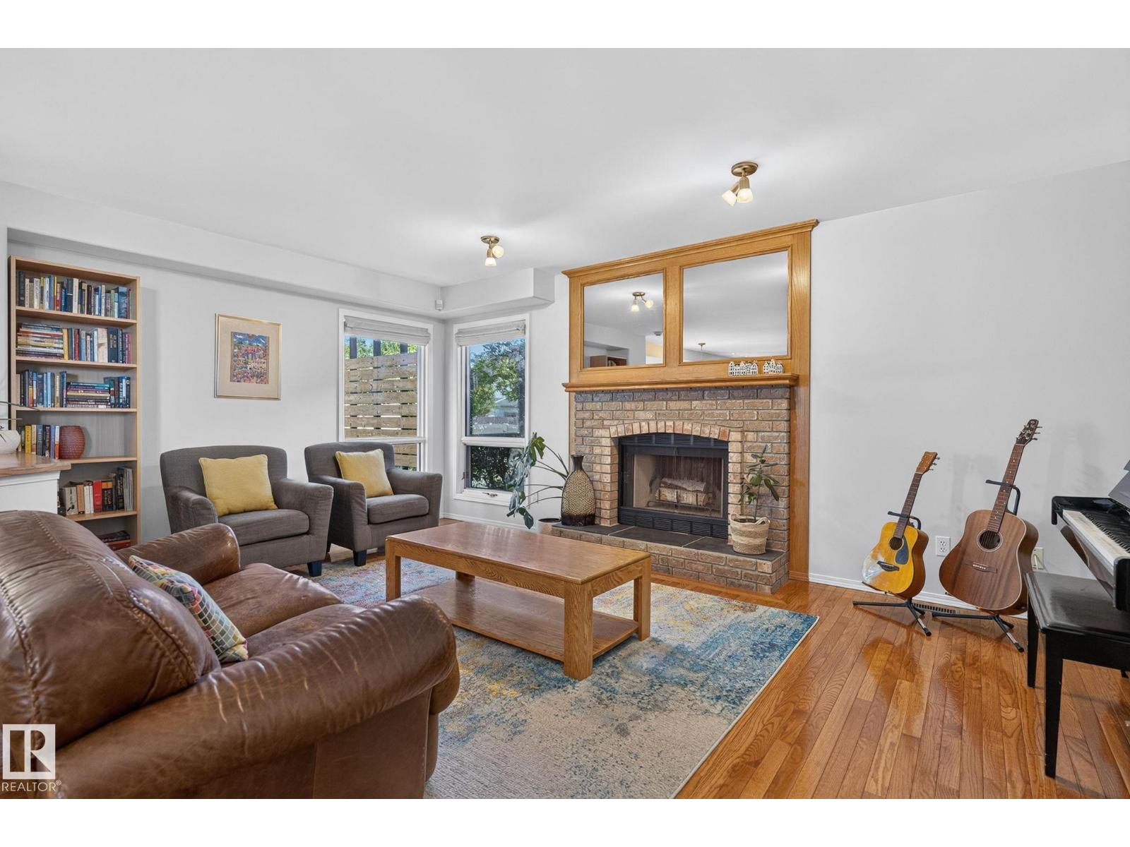5939 157 AV NW - 23