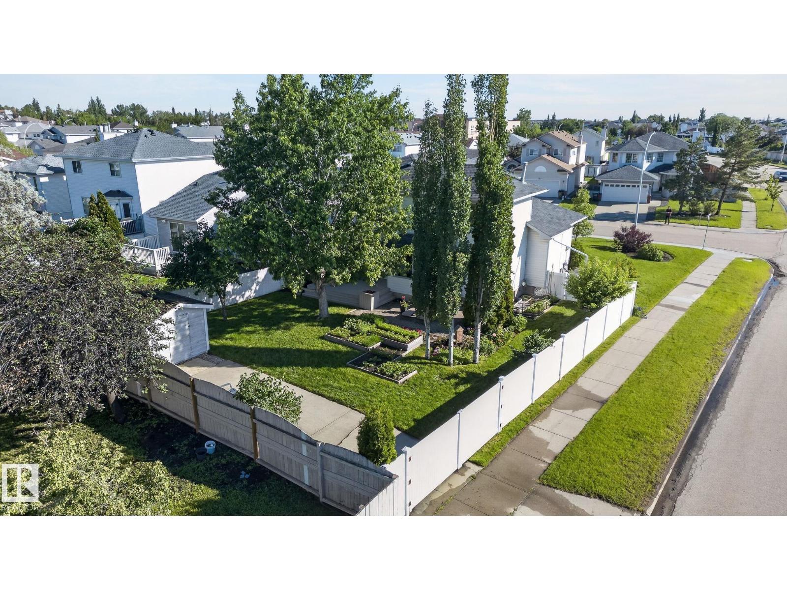 5939 157 AV NW - 59