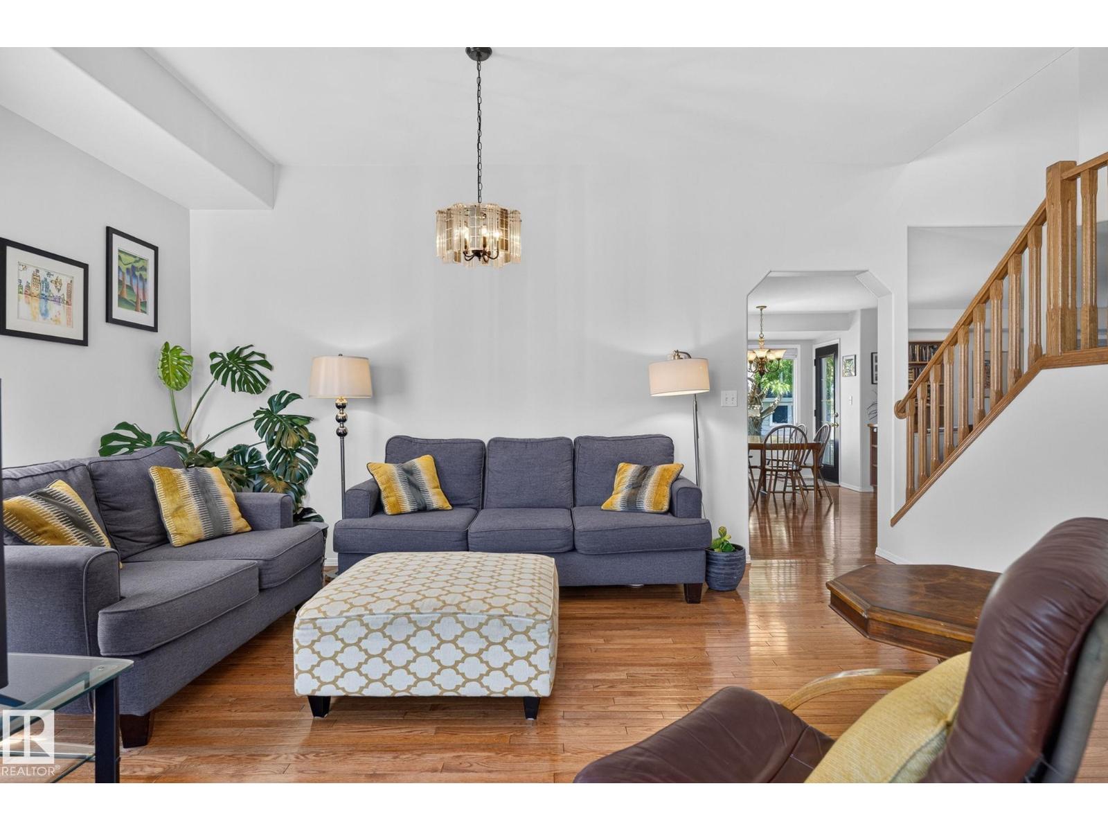 5939 157 AV NW - 9