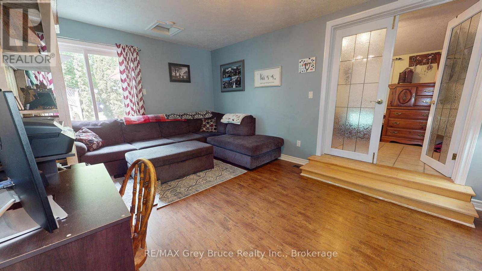 212 YONGE STREET S - 20