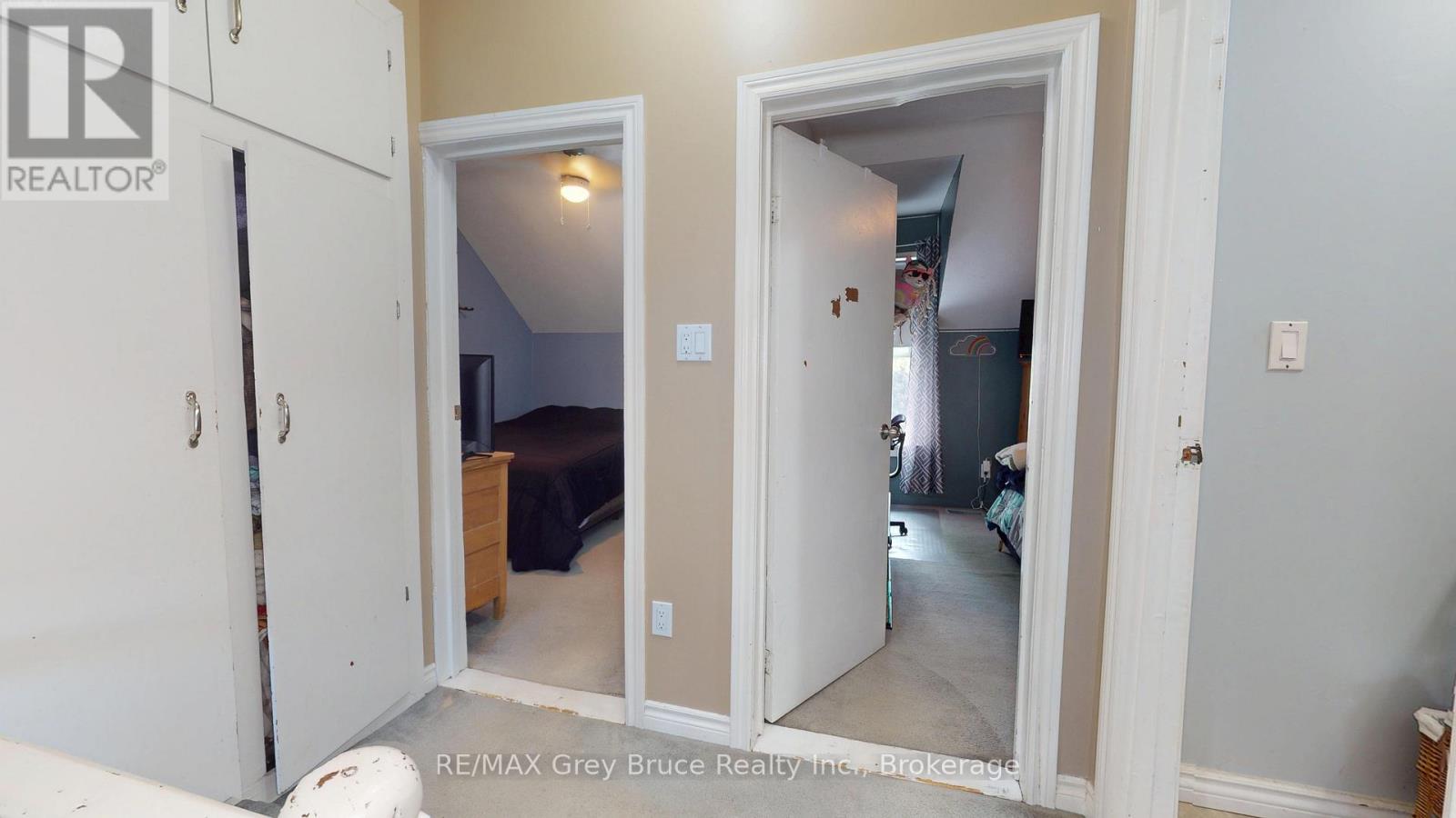 212 YONGE STREET S - 25