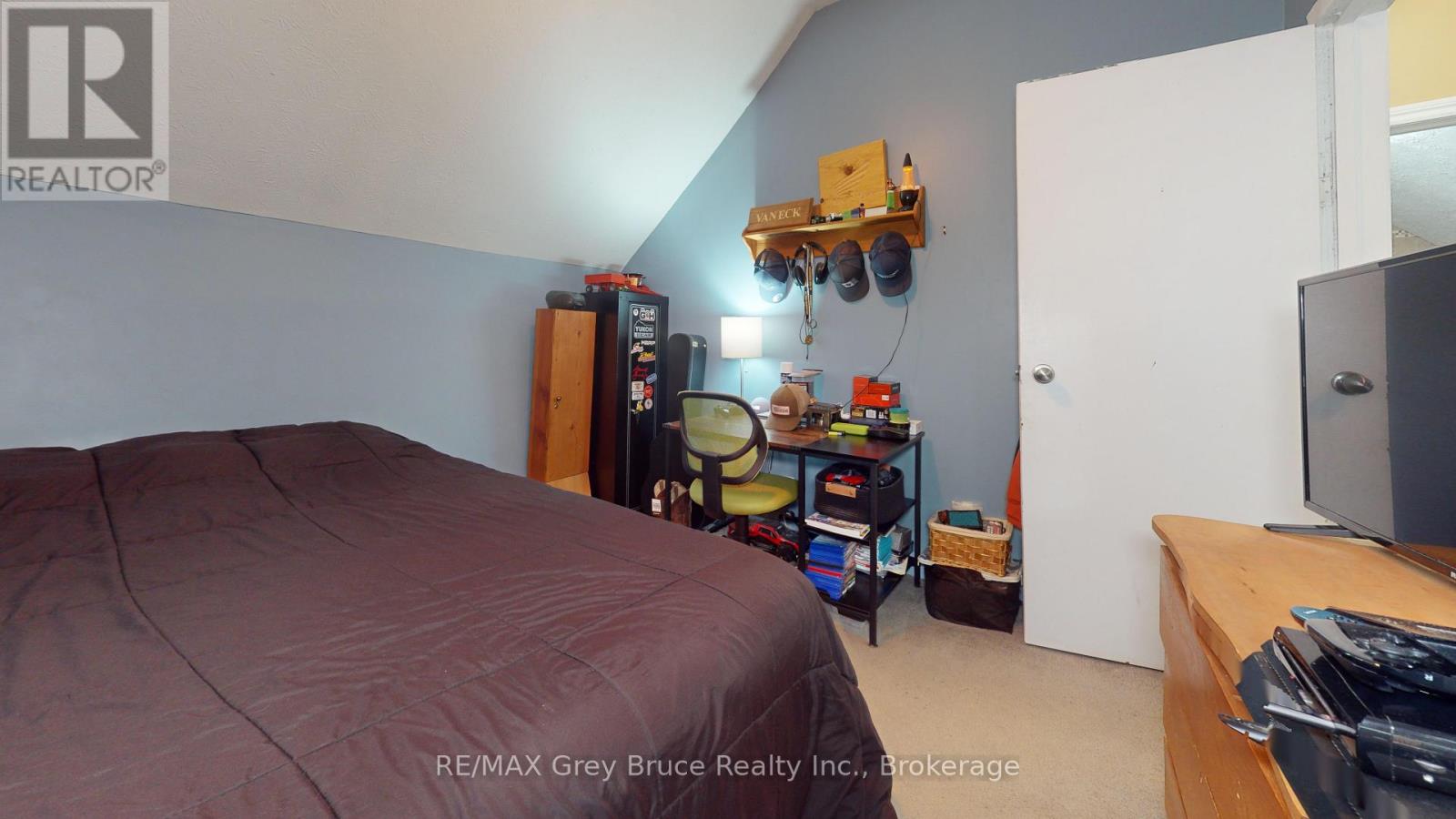 212 YONGE STREET S - 27