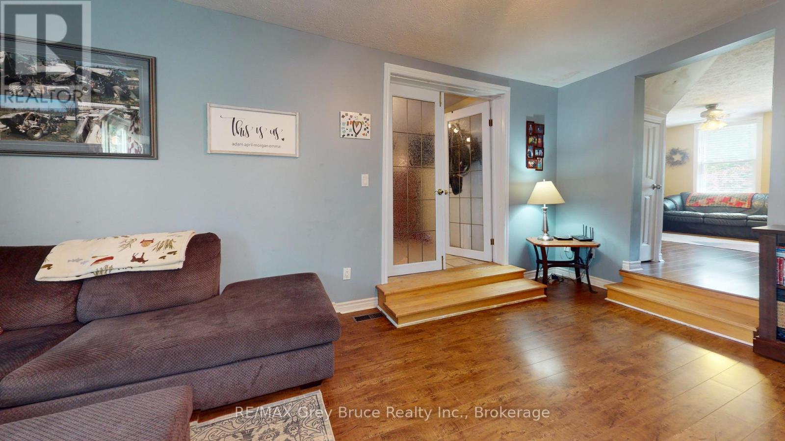 212 YONGE STREET S - 22